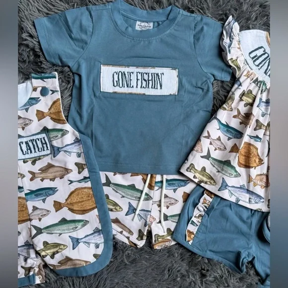 NWOT Gone Fishin' Kids Fishing Print Tee & Shorts Set -Smock Blue and Multi Fish - Picture 1 of 1